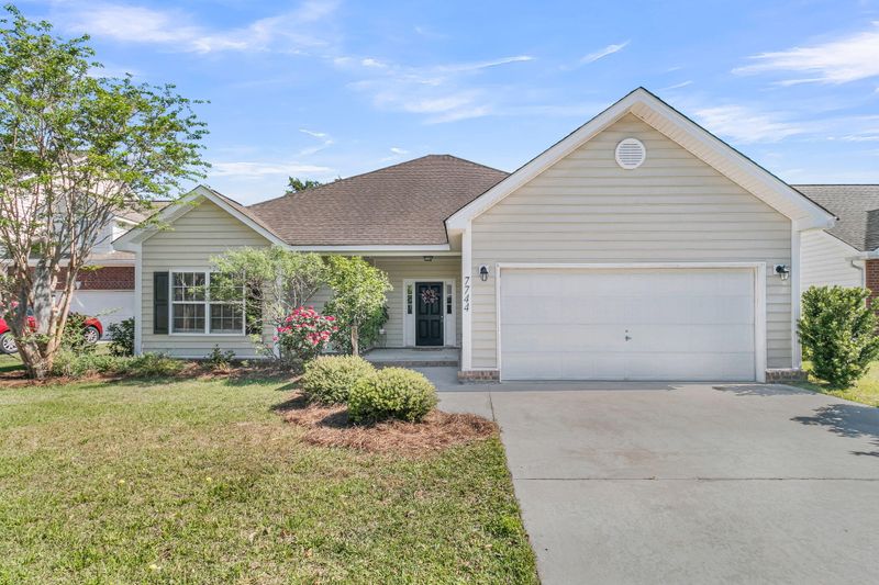 7744 Fayetteville Rd, North Charleston, SC 29418