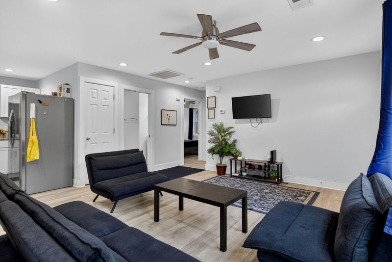 5619 Read St, North Charleston, SC 29406