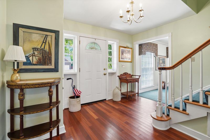 34 Sussex Rd, Charleston, SC 29407