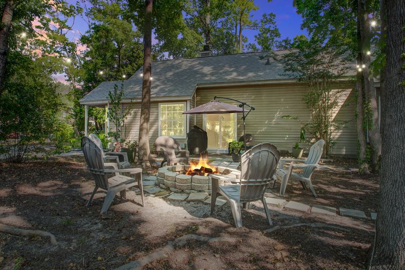 100 Fern Ct, Summerville, SC 29486
