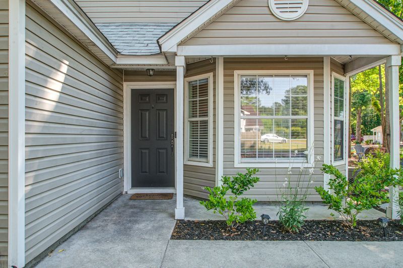 100 Fern Ct, Summerville, SC 29486