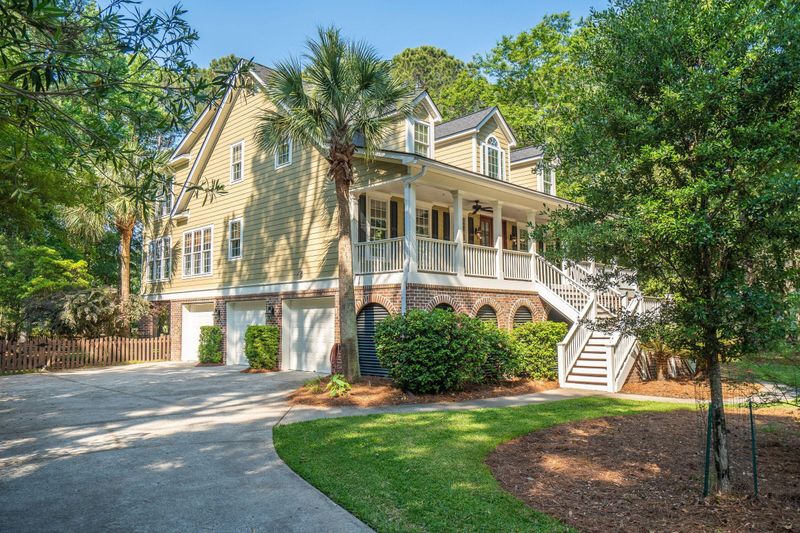3868 Colonel Vanderhorst Cir, Mount Pleasant, SC 29466