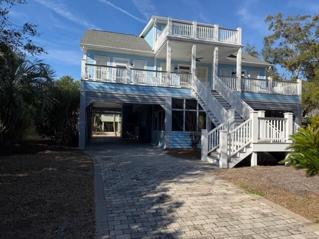 709 Jungle Rd, Edisto Beach, SC 29438
