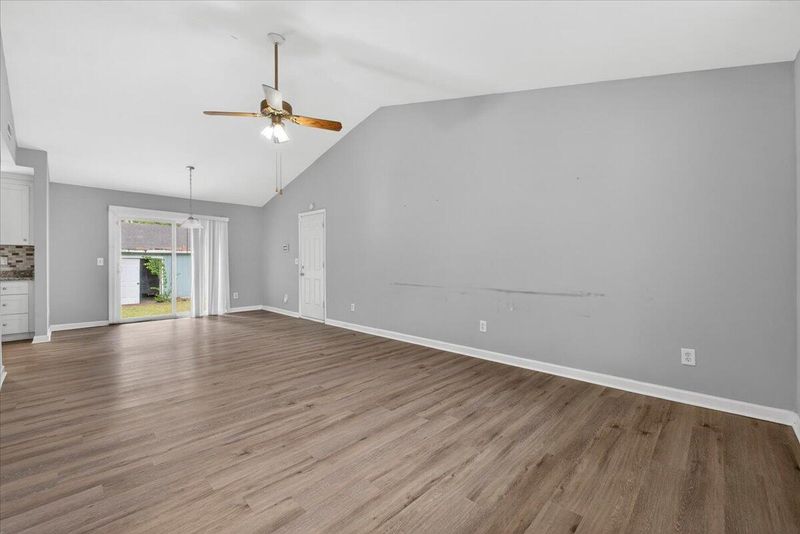 519 Temple Rd, Ladson, SC 29456