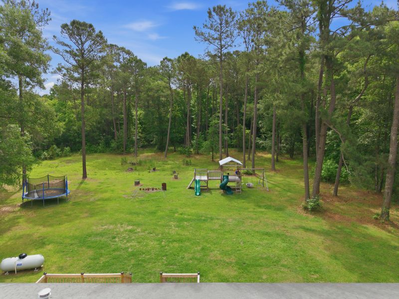 717 Huskie Ln, Saint Stephen, SC 29479