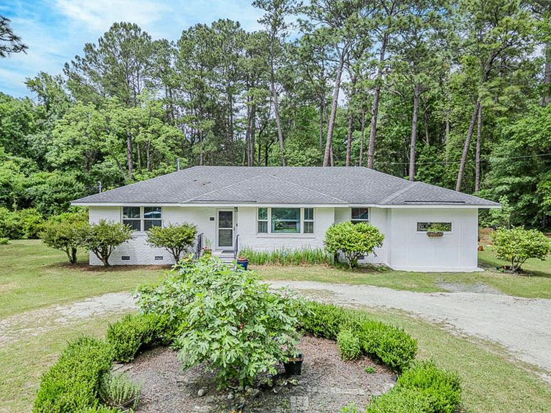 315 Golf Rd, Summerville, SC 29483