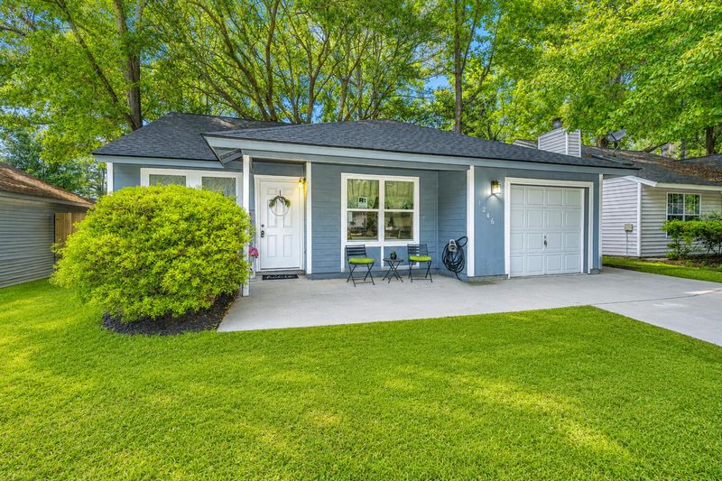 1246 Maryland Dr, Ladson, SC 29456