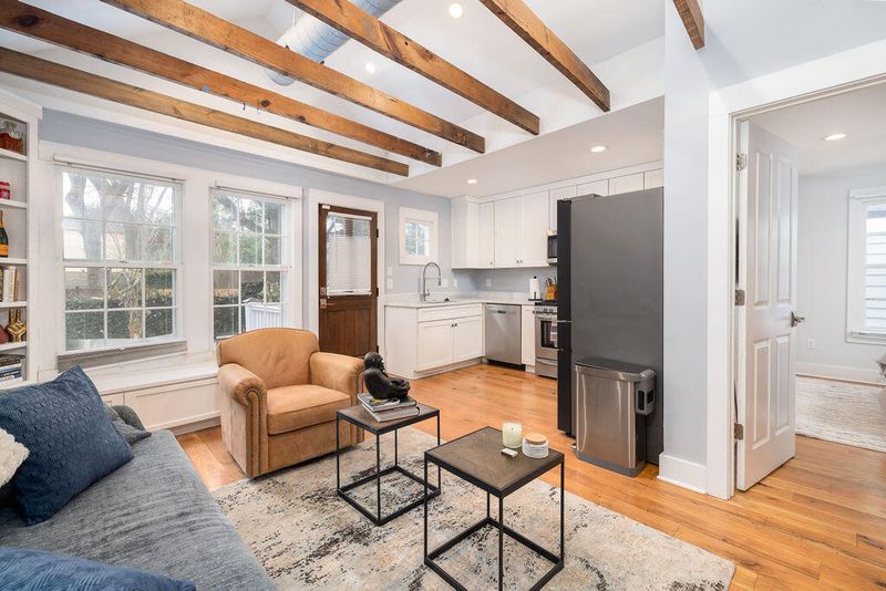 381 Sumter St, Charleston, SC 29403