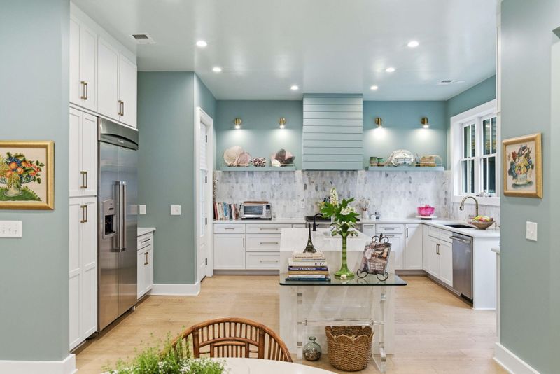 6 Beverly Rd, Charleston, SC 29407