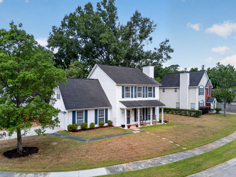 113 E Hartwick Ln, Goose Creek, SC 29445