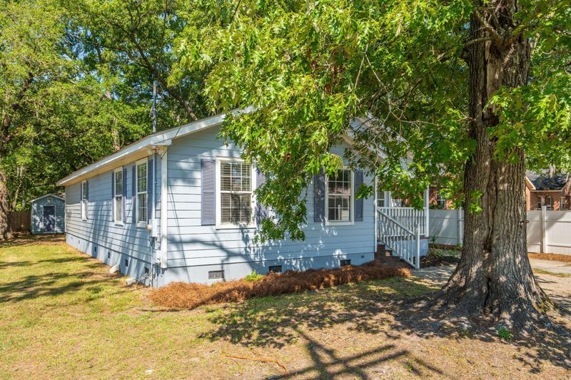5615 Buskirk St, North Charleston, SC 29406