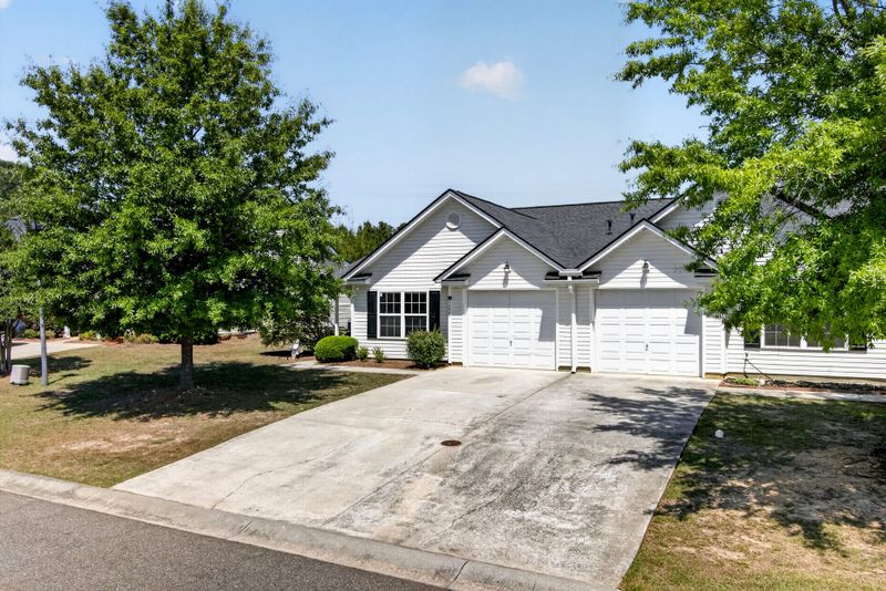 1238 River Rock Rd, Hanahan, SC 29410