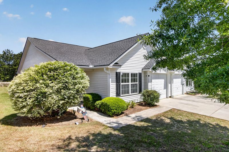 1238 River Rock Rd, Hanahan, SC 29410