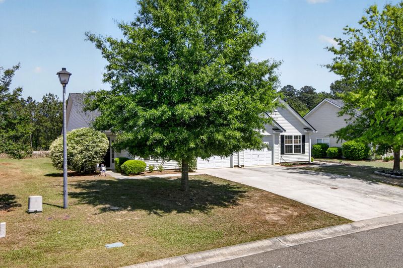 1238 River Rock Rd, Hanahan, SC 29410
