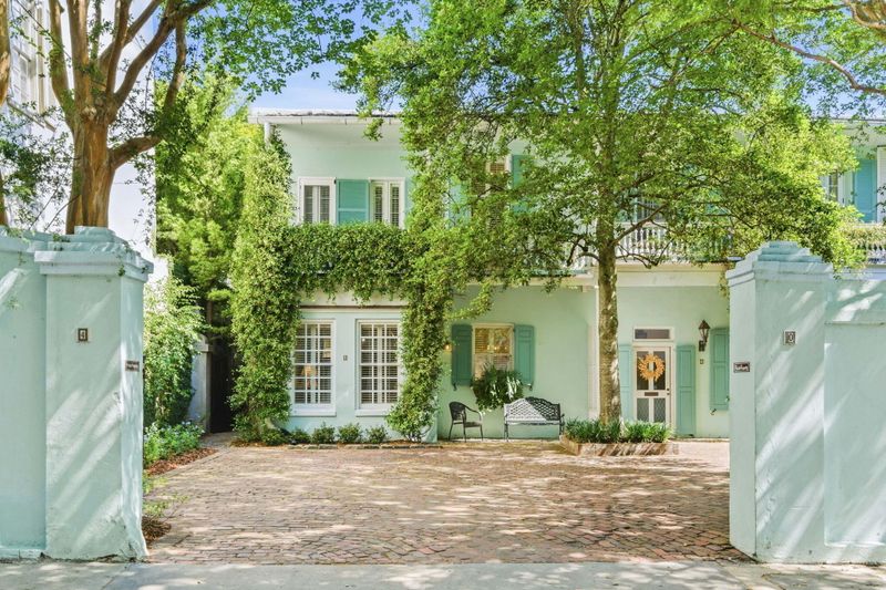 4 Tradd St, Charleston, SC 29401