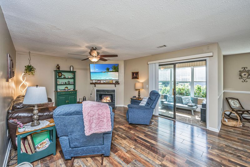 501 Greenmeadow Dr, Goose Creek, SC 29445