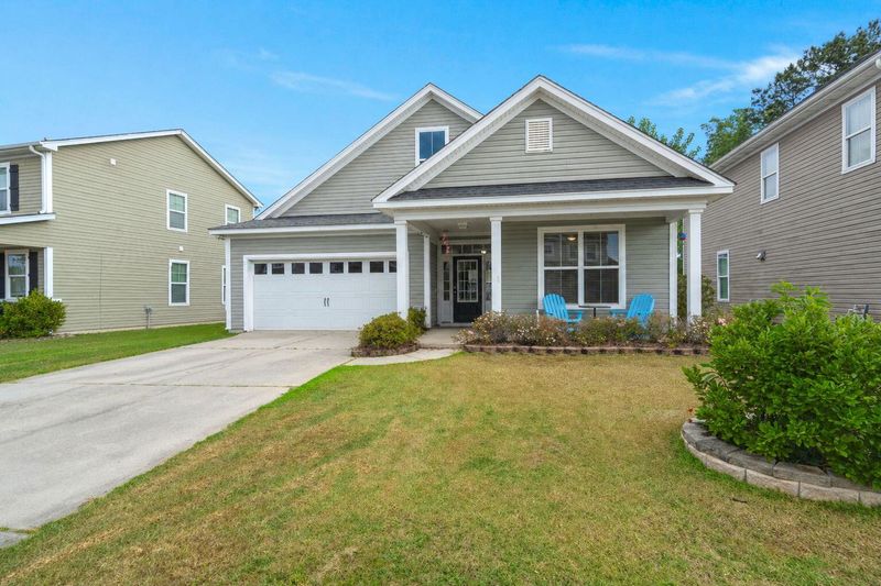 532 Crossland Dr, Moncks Corner, SC 29461
