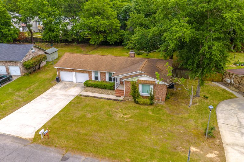 125 Mellard Dr, Goose Creek, SC 29445
