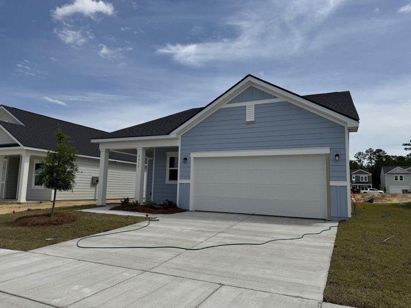 4012 Lemon Grass Ln, Ravenel, SC 29470
