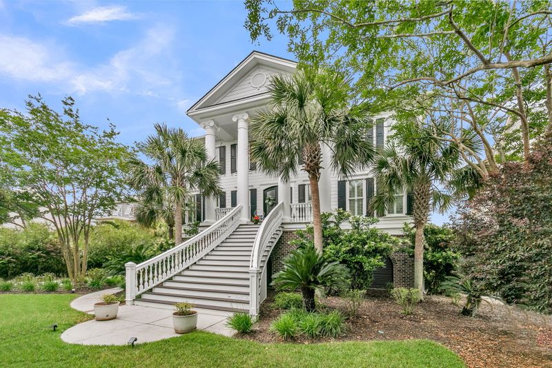 1652 Rivertowne Country Club Dr, Mount Pleasant, SC 29466