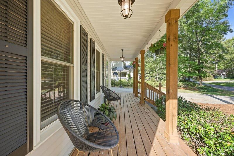 102 Garbon Dr, Summerville, SC 29485