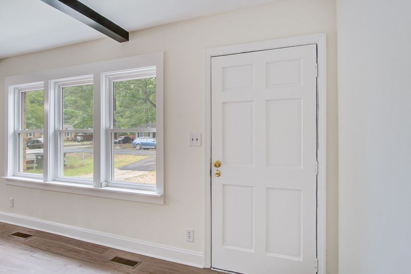 317 Jean Wells Dr, Goose Creek, SC 29445