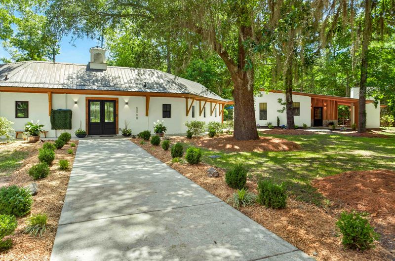 5068 Sweetgrass Farm Rd, Johns Island, SC 29455