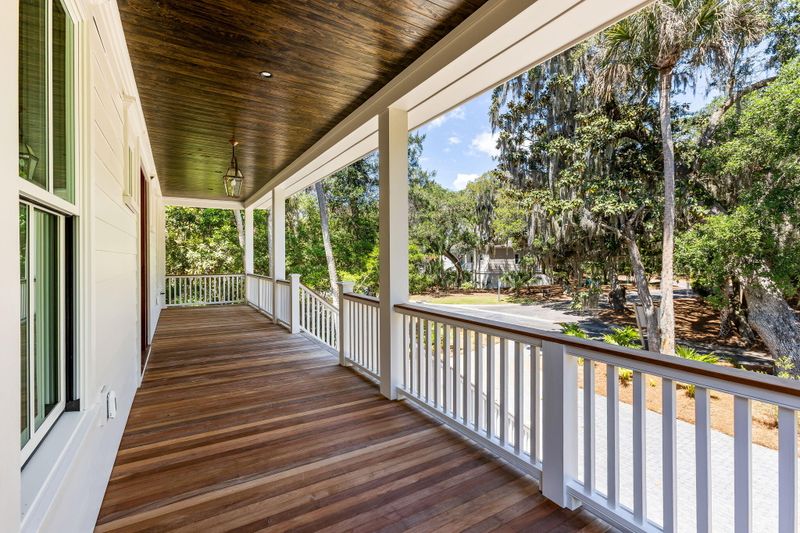 1017 Crooked Oak Ln, Johns Island, SC 29455