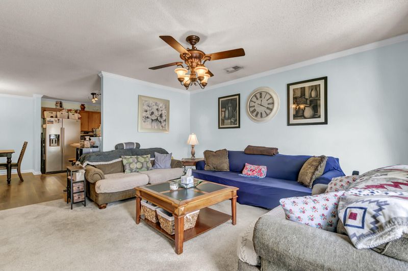 1202 Catbird Ct, Hanahan, SC 29410