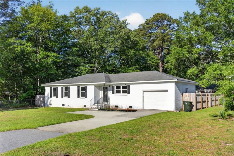 227 Jean Wells Dr, Goose Creek, SC 29445