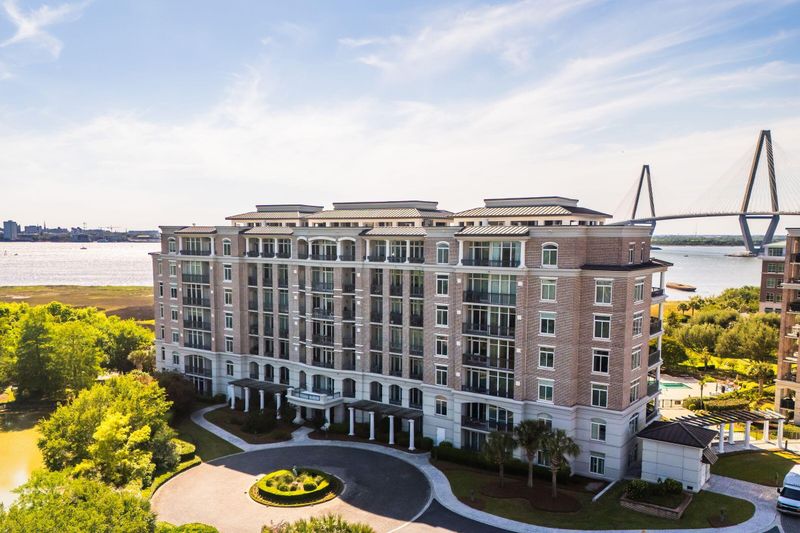 234 S Plaza Ct #211, Mount Pleasant, SC 29464