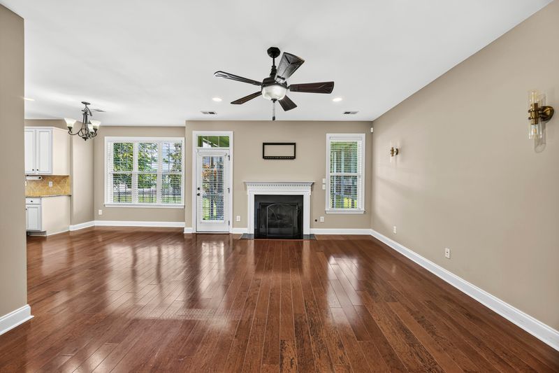 1011 Legacy Ln, Summerville, SC 29485