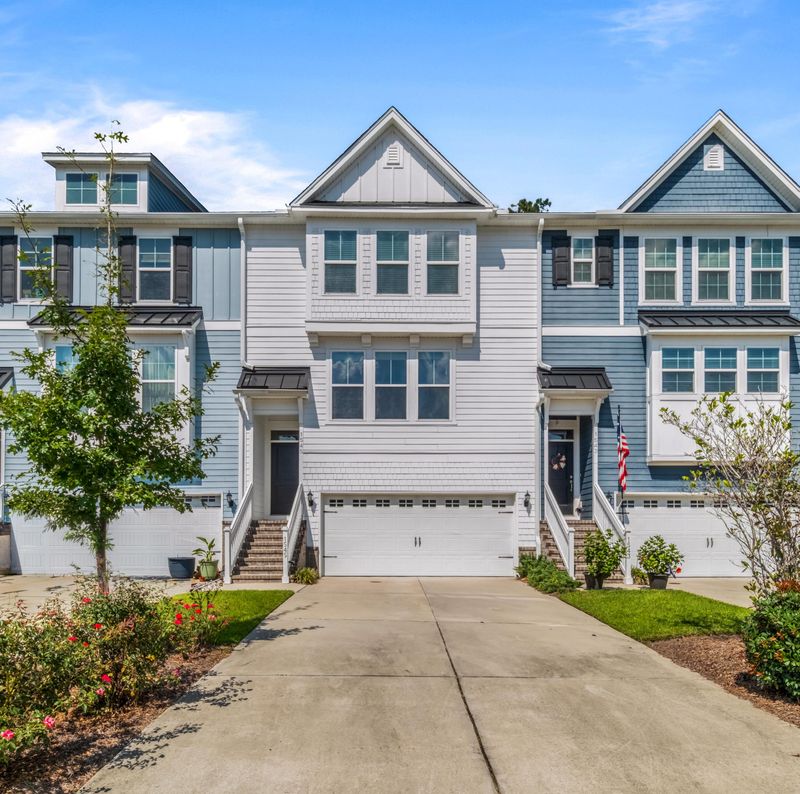 1545 Moss Spring Rd, Mount Pleasant, SC 29466