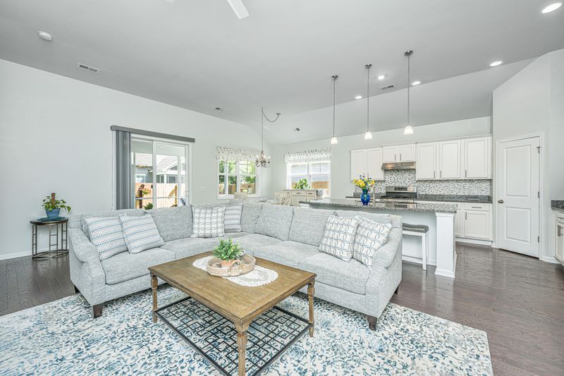 107 Yeamans Way, Summerville, SC 29483