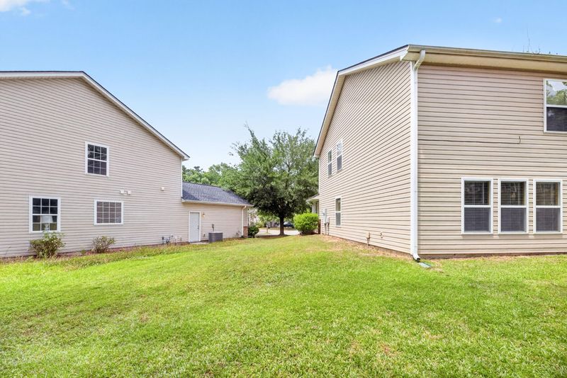 139 Graduate Ln, Ladson, SC 29456