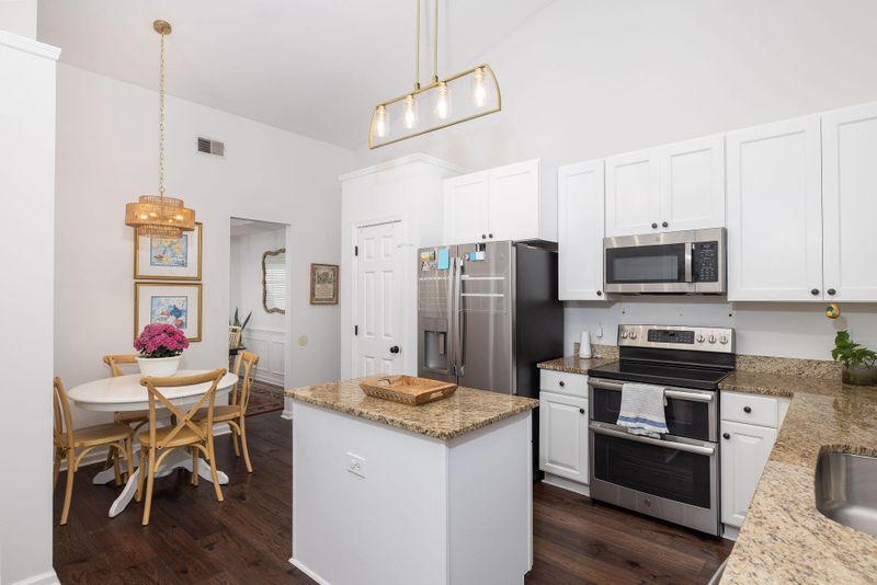 2452 Cotton Creek Dr, Mount Pleasant, SC 29466