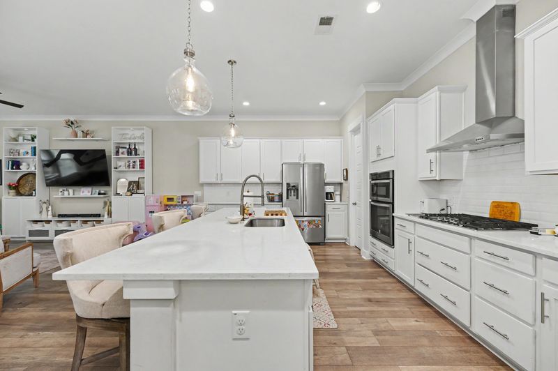4413 Louisa Ln, North Charleston, SC 29405