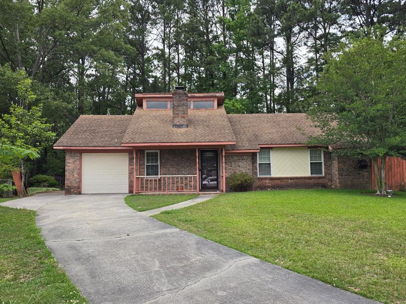 407 Hunt Ct, Goose Creek, SC 29445