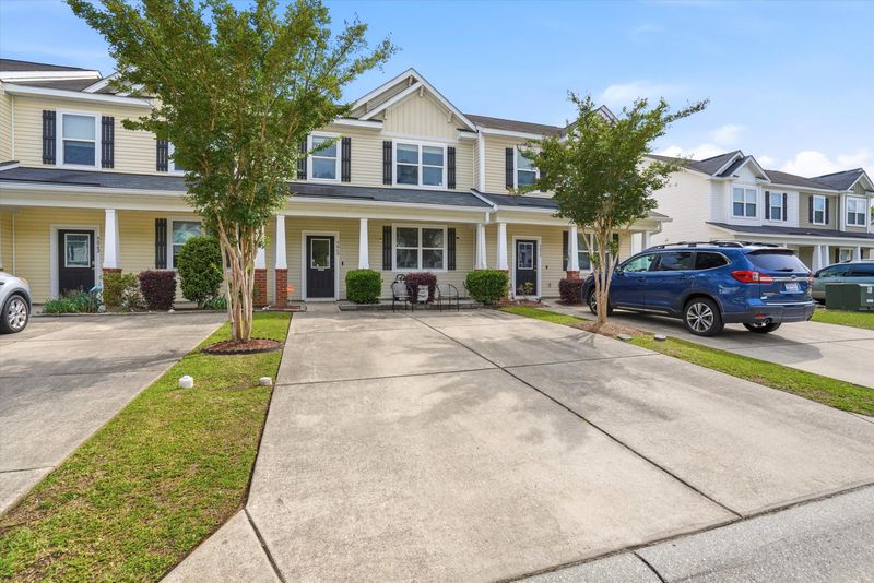 9060 Parlor Dr, Ladson, SC 29456