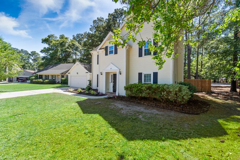 100 Raith Rd, Summerville, SC 29485