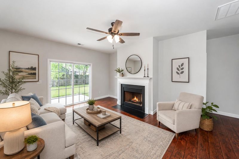 321 Killarney Trl, Moncks Corner, SC 29461