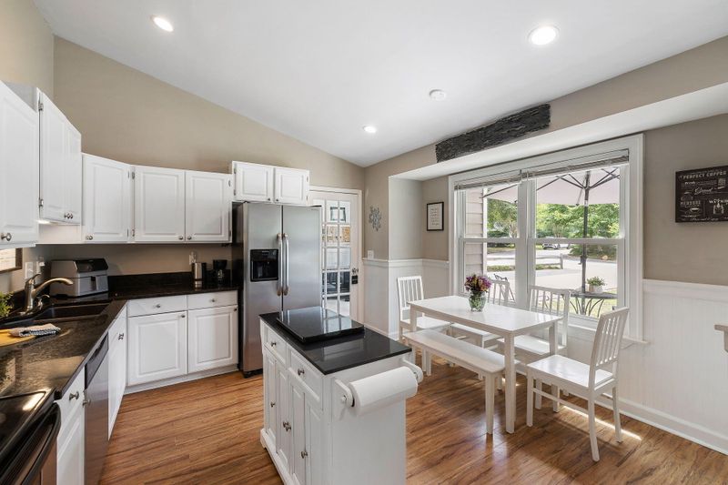 1208 Merganser Ct, Mount Pleasant, SC 29464