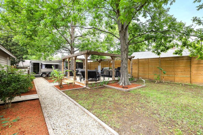 1208 Merganser Ct, Mount Pleasant, SC 29464
