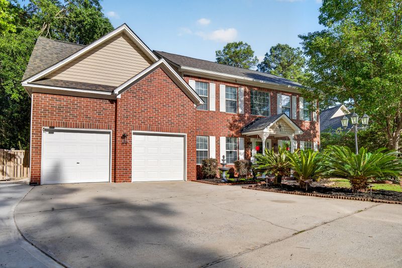 112 N Knightsbridge Ct, Goose Creek, SC 29445