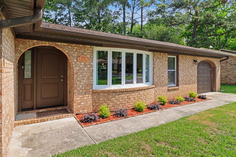 1940 Planters Dr, Charleston, SC 29414