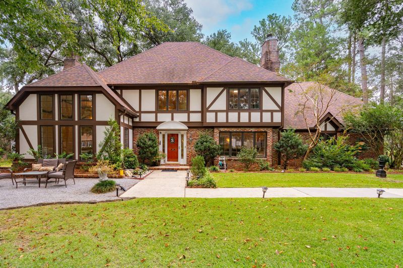 104 Legend Oaks Way, Summerville, SC 29485