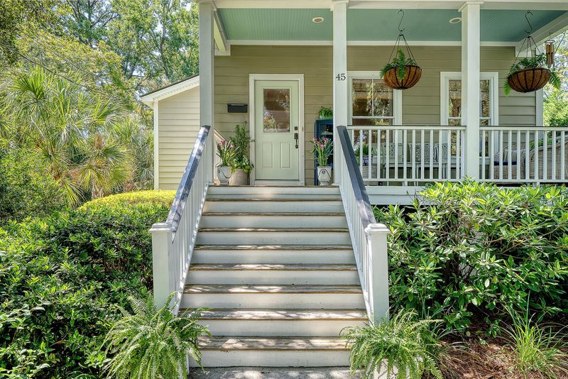 45 Fenwick Dr, Charleston, SC 29407