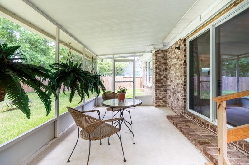 1948 Planters Dr, Charleston, SC 29414