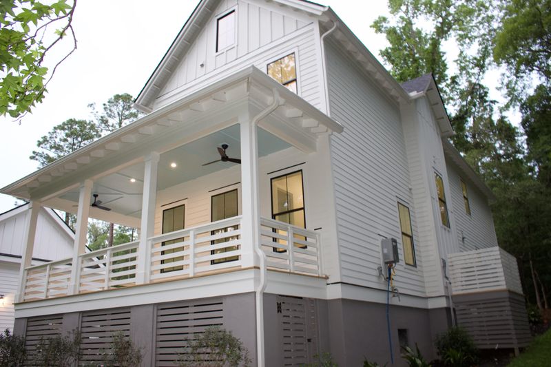 215 Marion Ave, Summerville, SC 29483