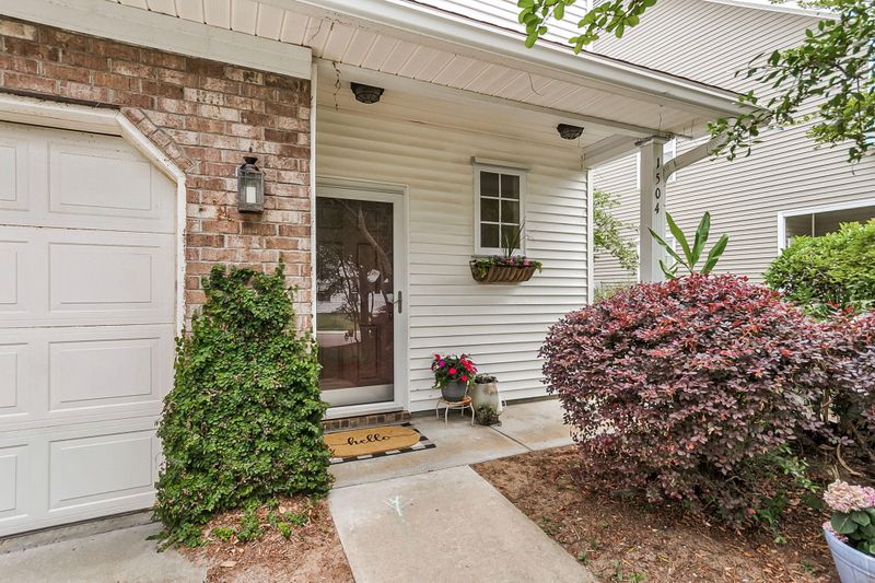 1504 Royal Colony Rd, Johns Island, SC 29455